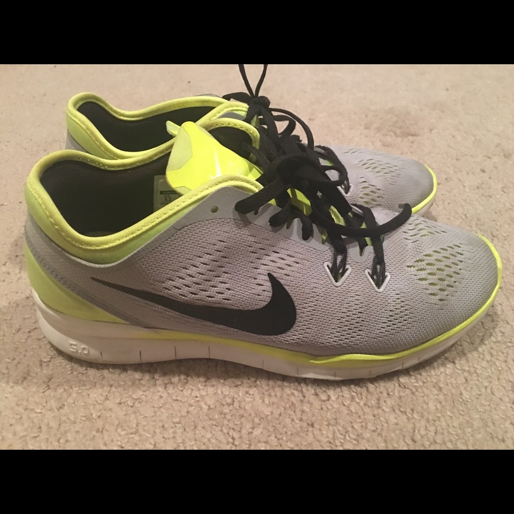 Nike Shoes - Picture 2 of 3